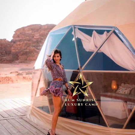 וואדי רם Rum Sunrlse Luxury Camp מראה חיצוני תמונה